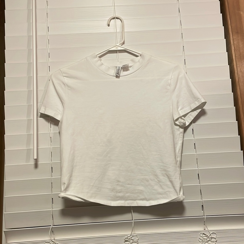 White crop top
